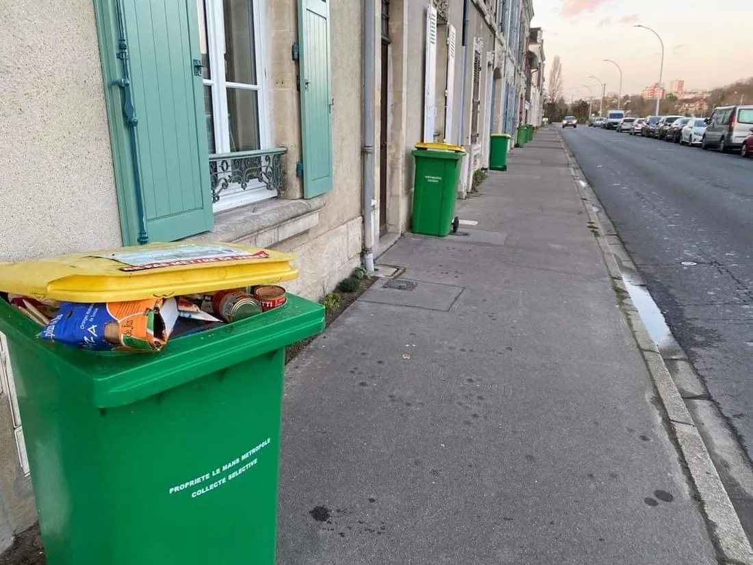 Au Mans, les éboueurs sont en grève